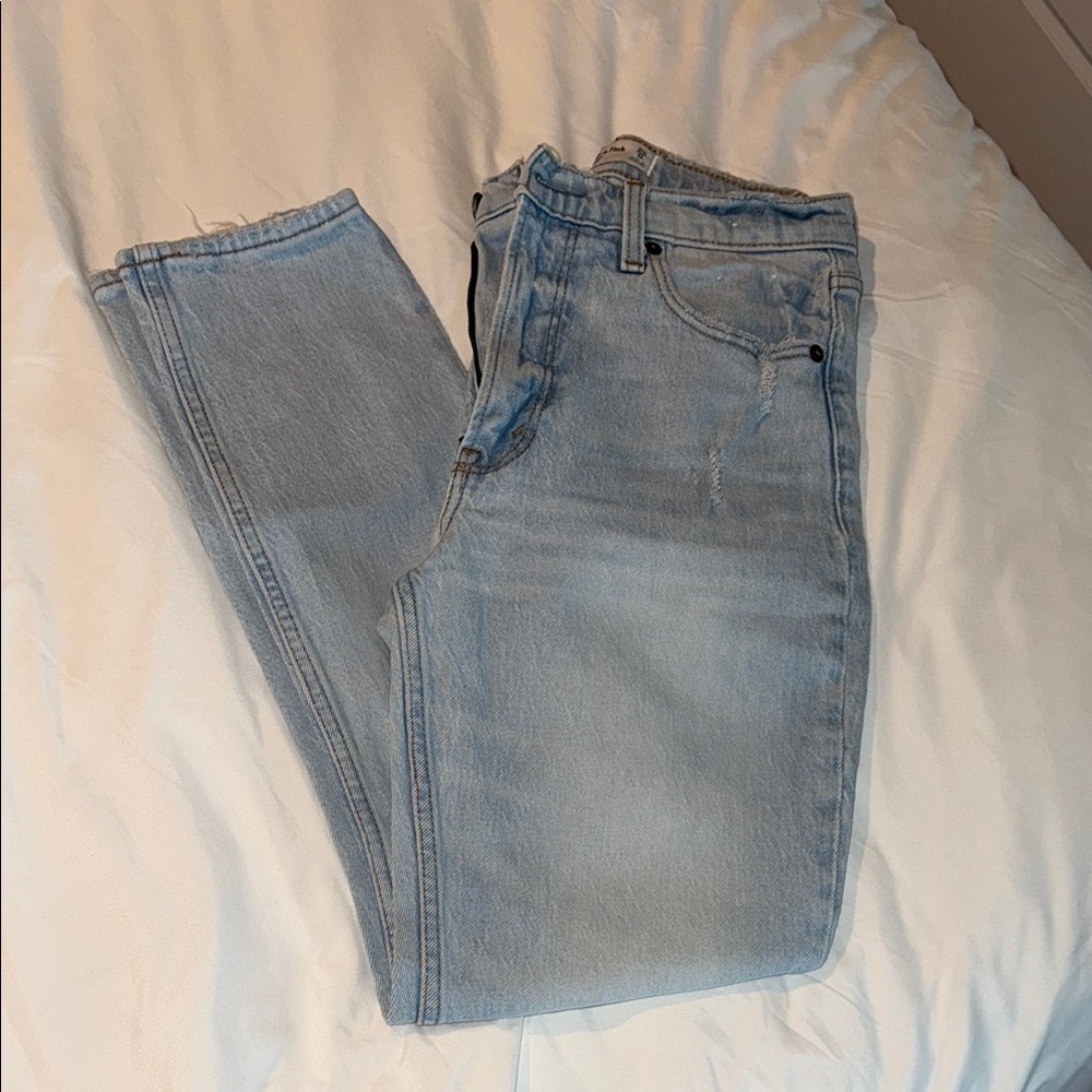 Women’s Light Blue Jeans